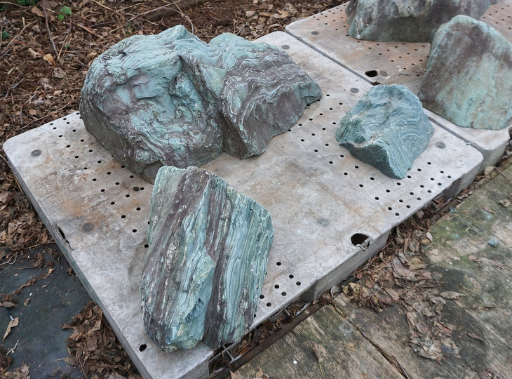 Shikoku Stone Sanzonseki Set, Japanese Ornamental Rocks - YO06010483