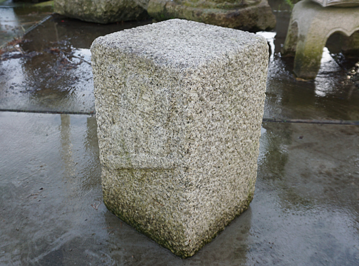 Fukurō no Ishibashira, Japanese Stone Pillar - YO07010107