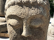 Japanese Buddha Head Granite - YO07010006
