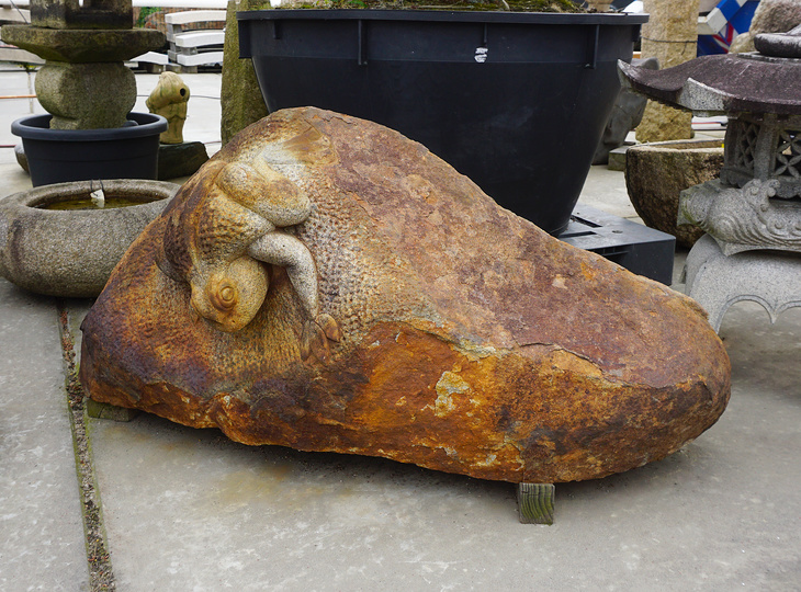 Buy Kaeru Ishizo, Japanese Stone Frog Statue for sale - YO07010178