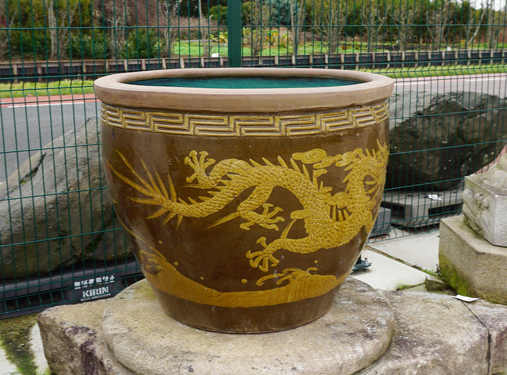 Ryu Mizubachi, Traditional Japanese Dragon Water Pot - YO07010140