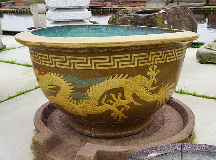 Ryu Mizubachi, Traditional Japanese Dragon Water Pot - YO07010151