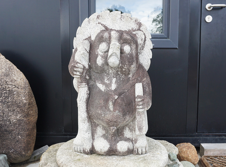 Tanuki, Japanese Stone Statue - YO07010168