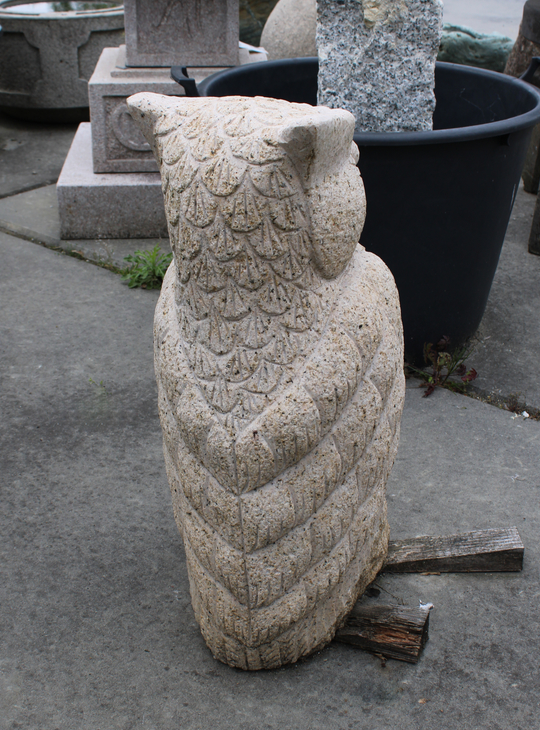 Fukuro, Japans Stenen Uil Standbeeld - YO07010270