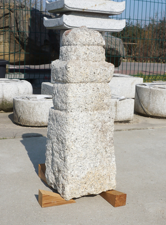 Gorinto, Japans Stenen Pagode Beeld - YO07010233