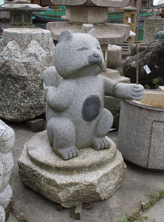 Kitsune, Japans Stenen Vos Standbeeld - YO07010272