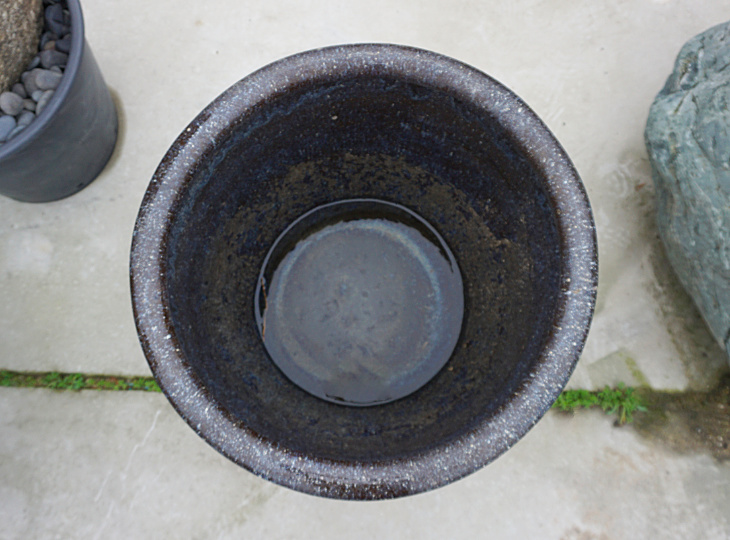 Konpeki Mizubachi, Traditionele Japanse Diepblauwe Waterpot - YO07010154