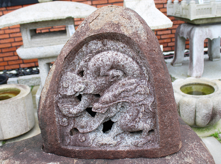 Ryu Ishizo, Japans Stenen Draak Beeld - YO07010265
