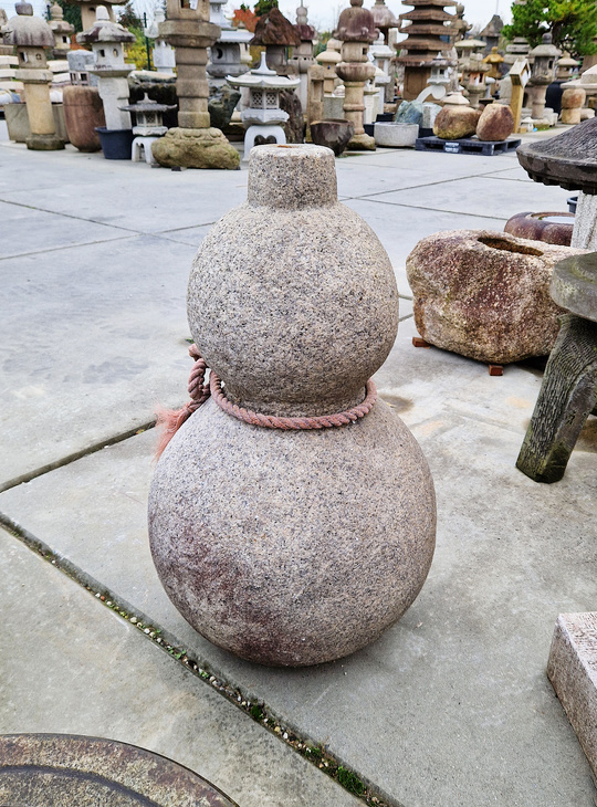 Tokkuri, Japans Stenen Sakefles Tuinornament - YO07010237