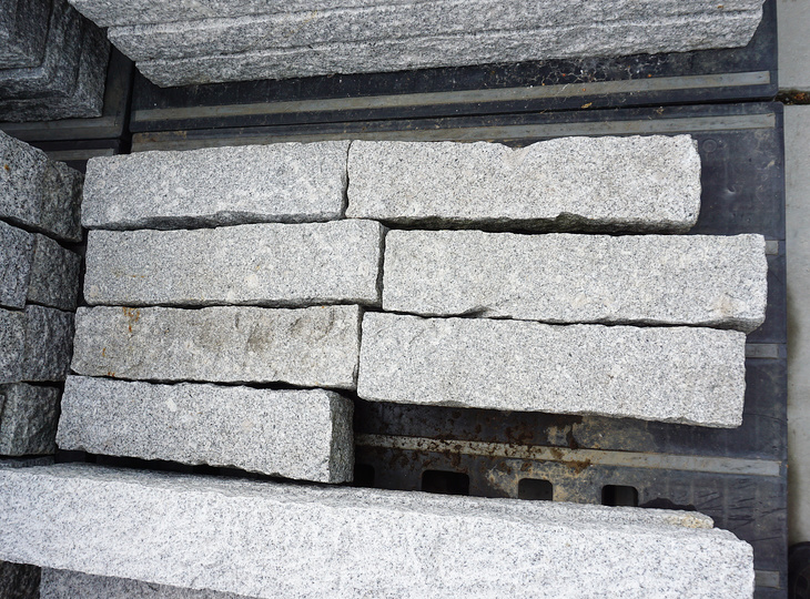 Curbstone Granite, Silver-grey - YO20020005