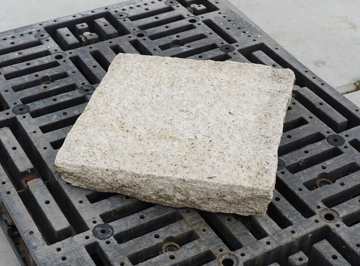 Granite Slabs, Slates, Tiles - YO20020010