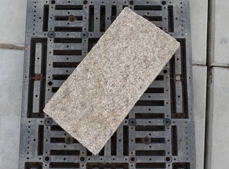 Granite Slabs, Slates, Tiles - YO20020012