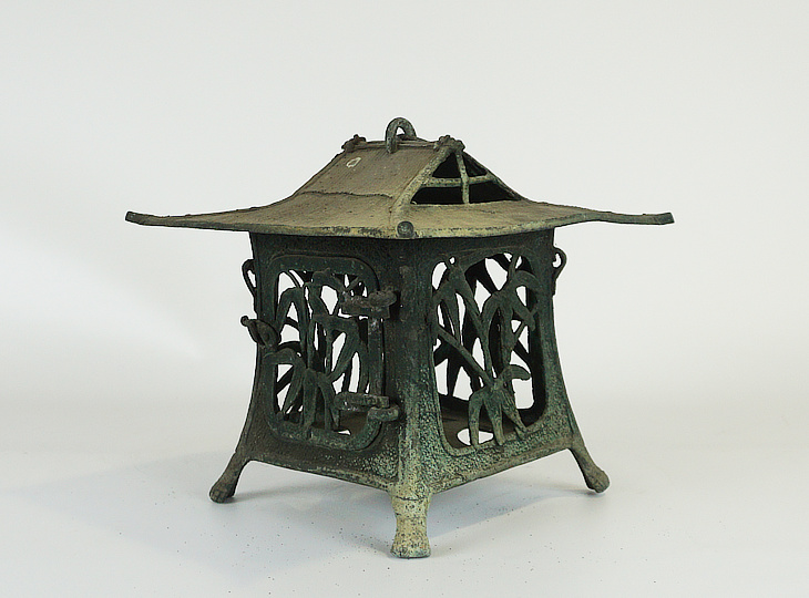 Chikurin Tsutakazura Tsuridōrō, Japanese Antique Metal Lantern - YO23010125