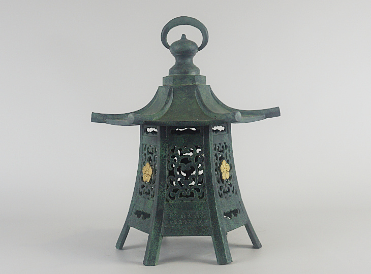 Dazaifu Tenman-gū Tsuridōrō with Wooden Chest, Japanese Metal Lantern - YO23010057