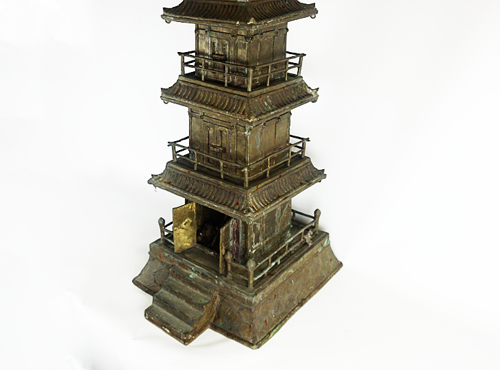 Gojūnotō, Antique Metal Pagoda - YO23010098