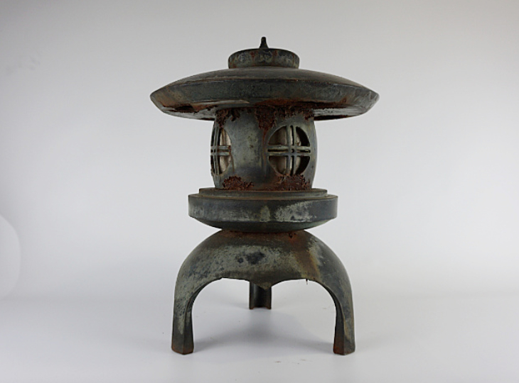 Maru Yukimi Gata, Japanese Antique Metal Lantern - YO23010027