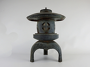 Buy Maru Yukimi Gata, Japanese Antique Metal Lantern for sale - YO23010027