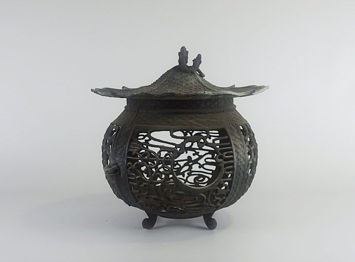 Marugata Tsuridoro, Japanese Antique Metal Lantern - YO23010038