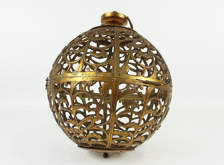 Marugata Tsuridoro, Japanese Antique Metal Lantern - YO23010155