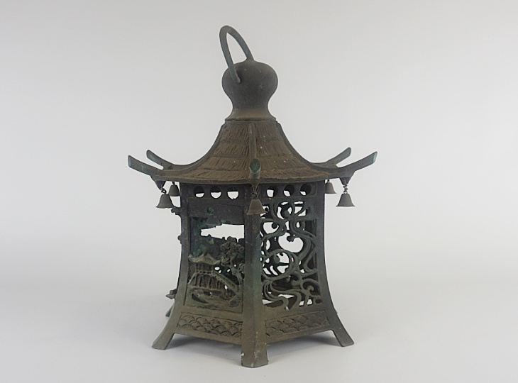 Nihon Teien Tsuridōrō, Japanese Antique Metal Lantern - YO23010053