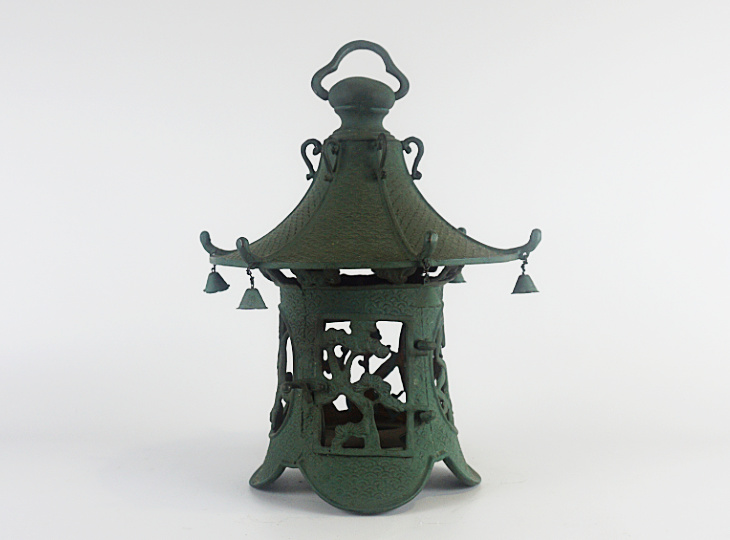 Ryu no Uroko Tsuridoro, Japanese Metal Lantern - YO23010054
