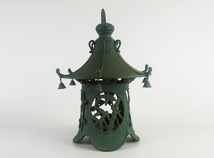 Ryu no Uroko Tsuridoro, Japanese Metal Lantern - YO23010054