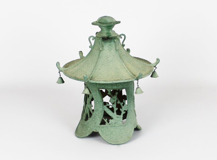 Ryu no Uroko Tsuridoro, Japanese Metal Lantern - YO23010224