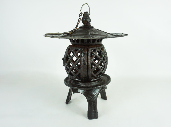 Buy Sankyaku Tsuridoro, Japanese Antique Metal Lantern for sale - YO23010184