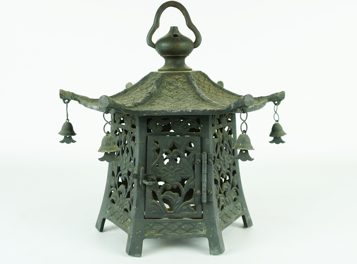Tsutakazura Tsuridoro, Japanese Antique Metal Lantern - YO23010157