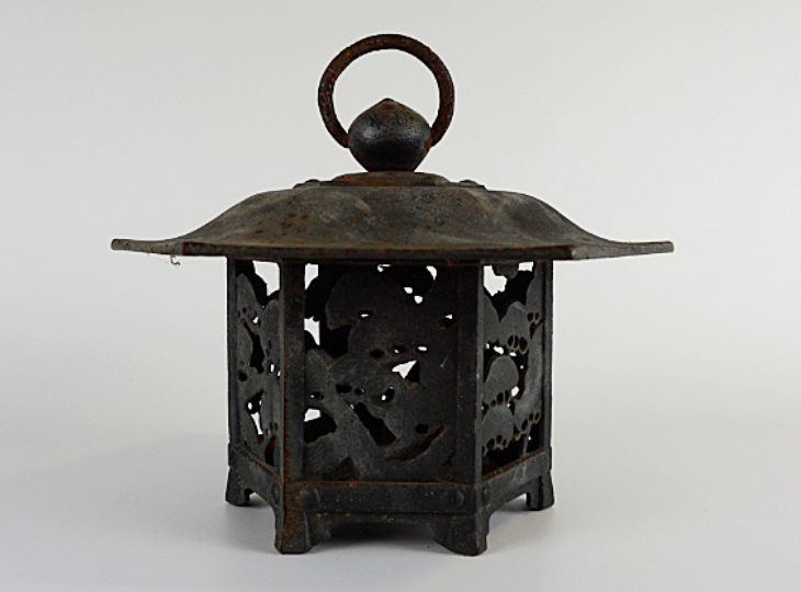 Inakafu Tsuridoro, Japanse Antieke Metalen Lantaarn - YO23010025