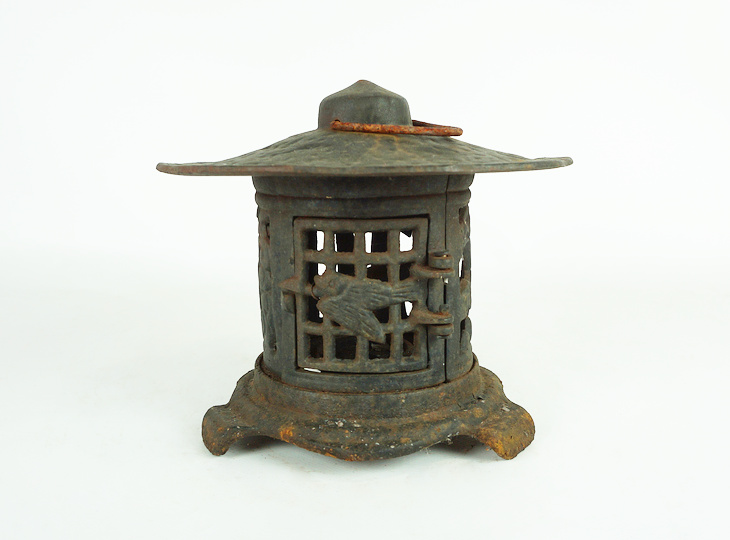 Koop Tsubame Tsuridoro, Japanse Antieke Metalen Lantaarn te koop - YO23010185