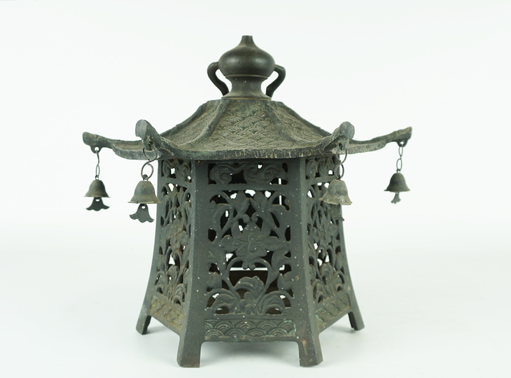 Tsutakazura Tsuridōrō, Japanse Antieke Metalen Lantaarn - YO23010157