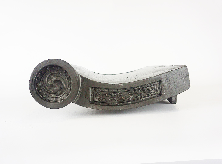 Sode Kyohana Right, Japanese Ceramic Roof Tile Eave Corner Right - YO30010013
