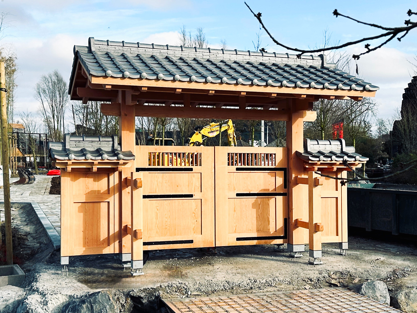 Pairi Daiza Zoo Japanese entrance gate to the park